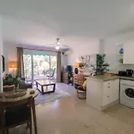 Lägenhet Modern 1 Bedroom With Pool Acess, Edificio Bahamas, *