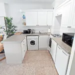 Lägenhet Modern 1 Bedroom With Pool Acess, Edificio Bahamas, *
