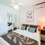 아파트 Modern 1 Bedroom With Pool Acess, Edificio Bahamas, 네르하
